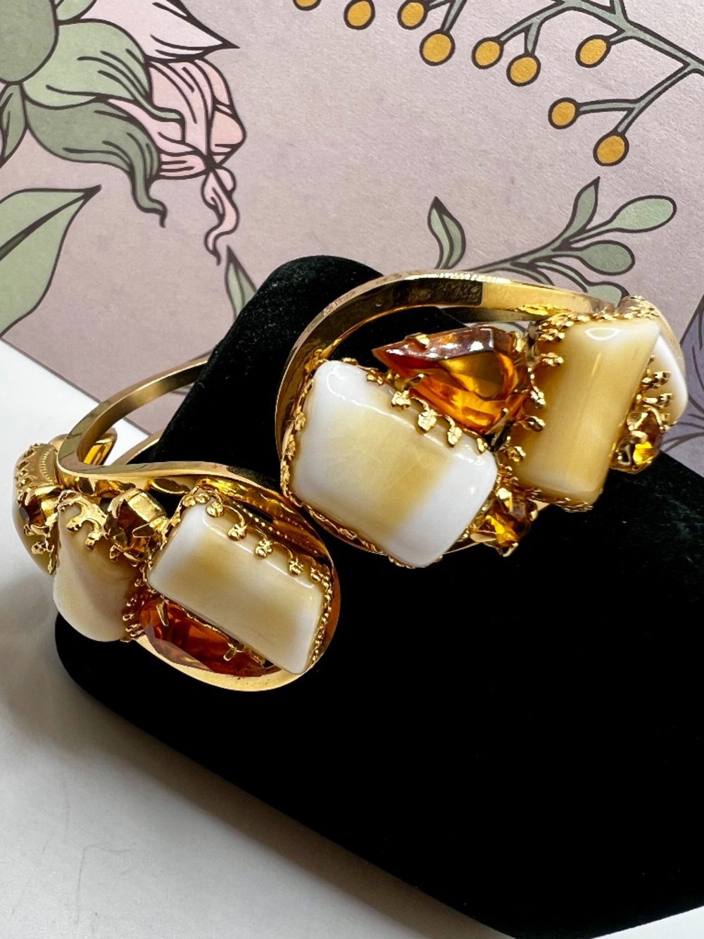 All Glass Gold Clamper Bracelet